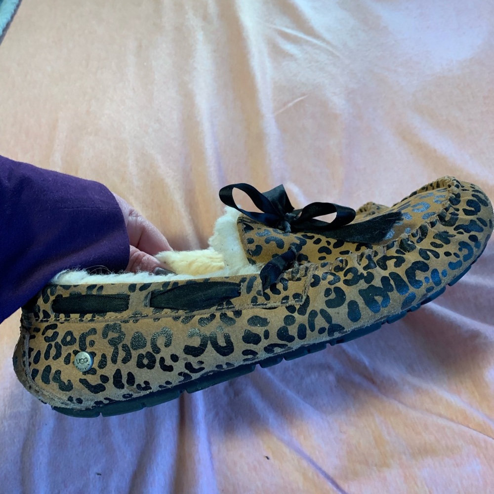 Leopard print Ugg Dakota Slippers